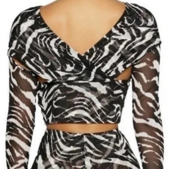Naked Wardrobe Cut Out Zebra Print Too/cover up. NWT. XS - Picture 3 of 7